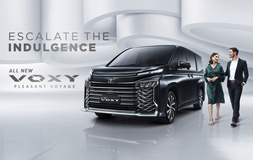 All New Toyota Voxy banner